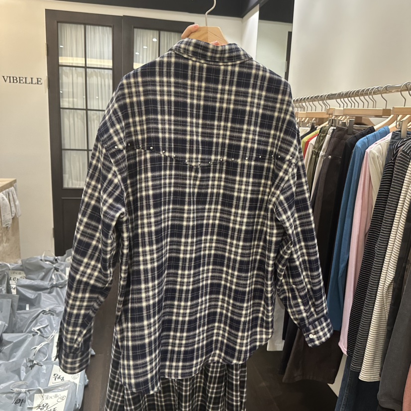 VIBELLE東大門㊣實拍女士新品職業時尚真品25秋冬襯衫蕾絲衫VIBELLE襯衫/蕾絲衫