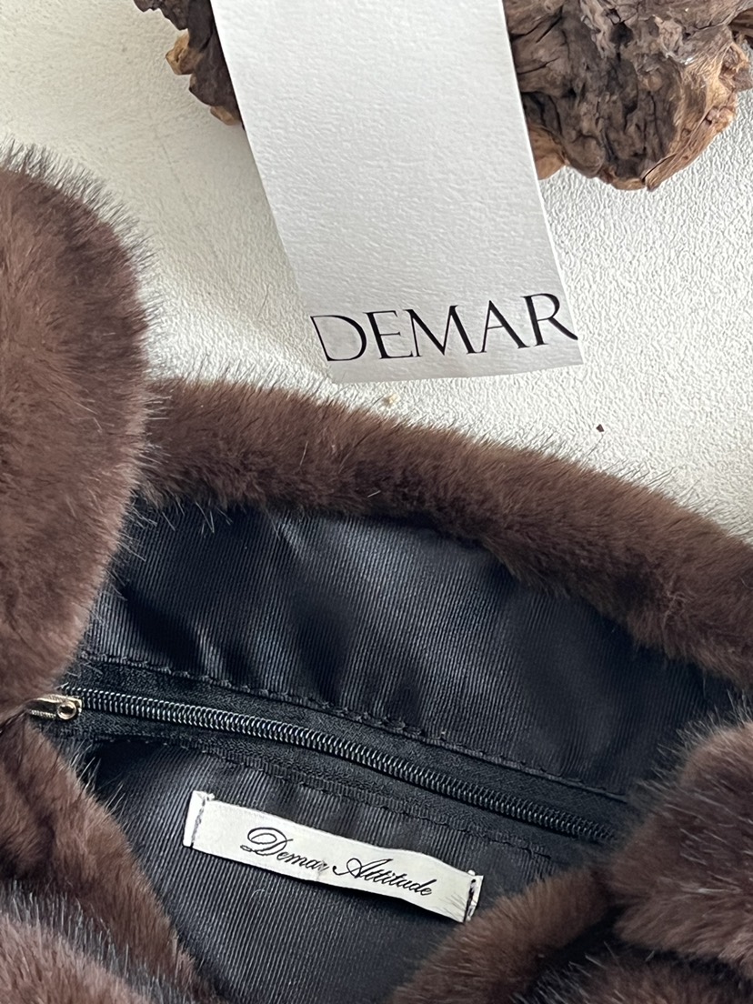DEMAR東大門㊣直郵女裝新品推薦熱賣25秋冬手拿包腋下包毛皮DEMAR手拿包/腋下包