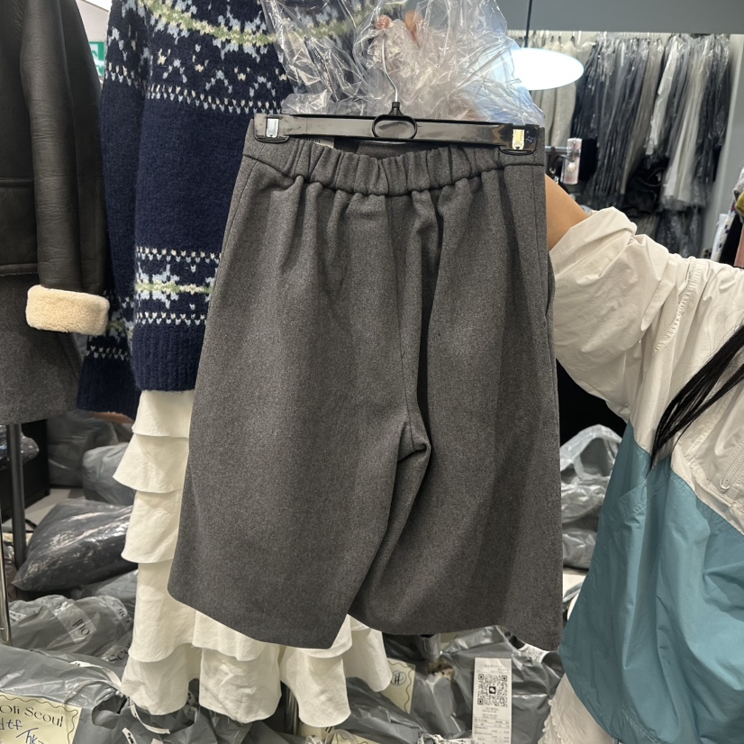 OLI SEOUL東大門㊣實拍女裝新款職業推薦時尚25秋冬短褲羊毛OLI SEOUL短褲