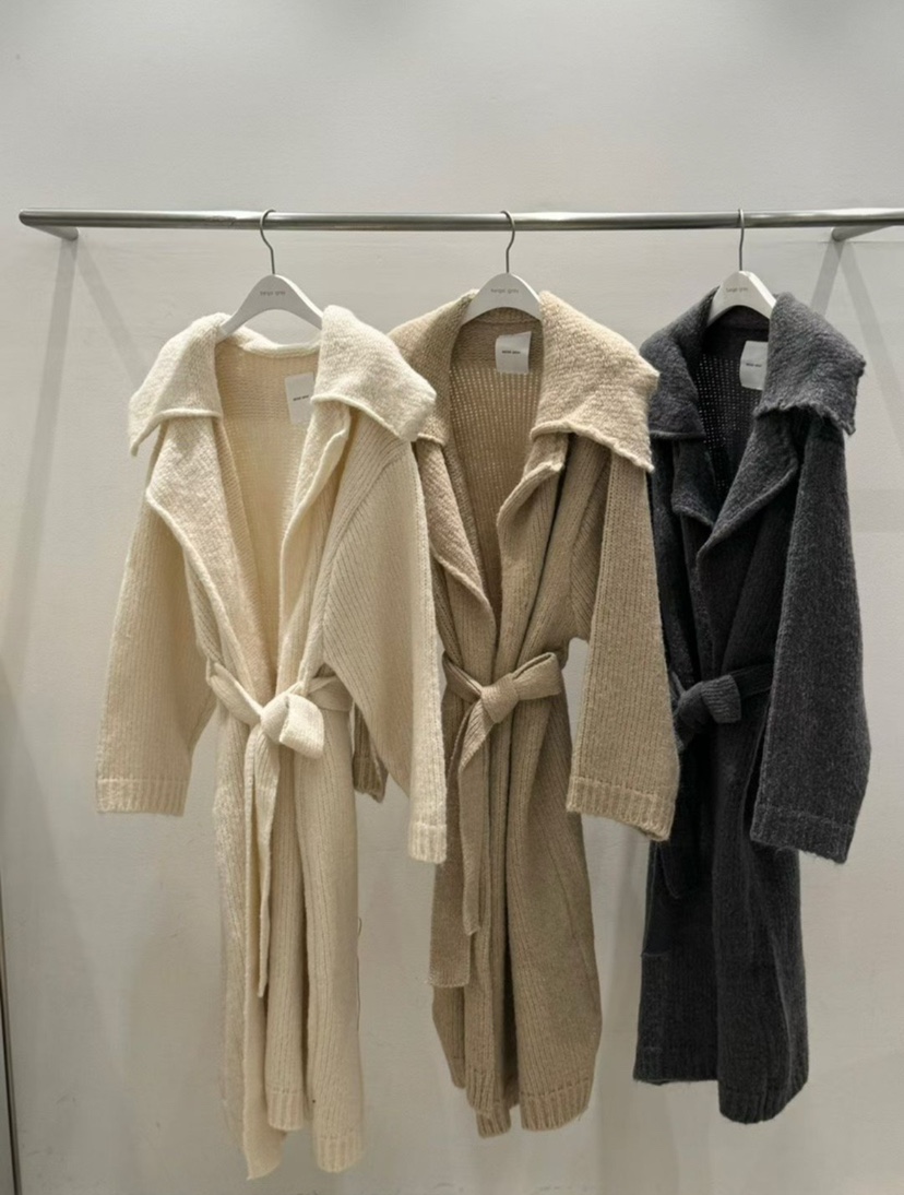 BEIGE GRAY東大門㊣代購女裝新款人氣時尚長款風衣含腰帶開衫BEIGE GRAY長款風衣圖色3左三色
