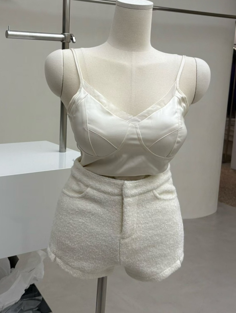 BEIGE GRAY東大門㊣直郵女士新款真品人氣熱賣25秋冬時尚短褲BEIGE GRAY短褲