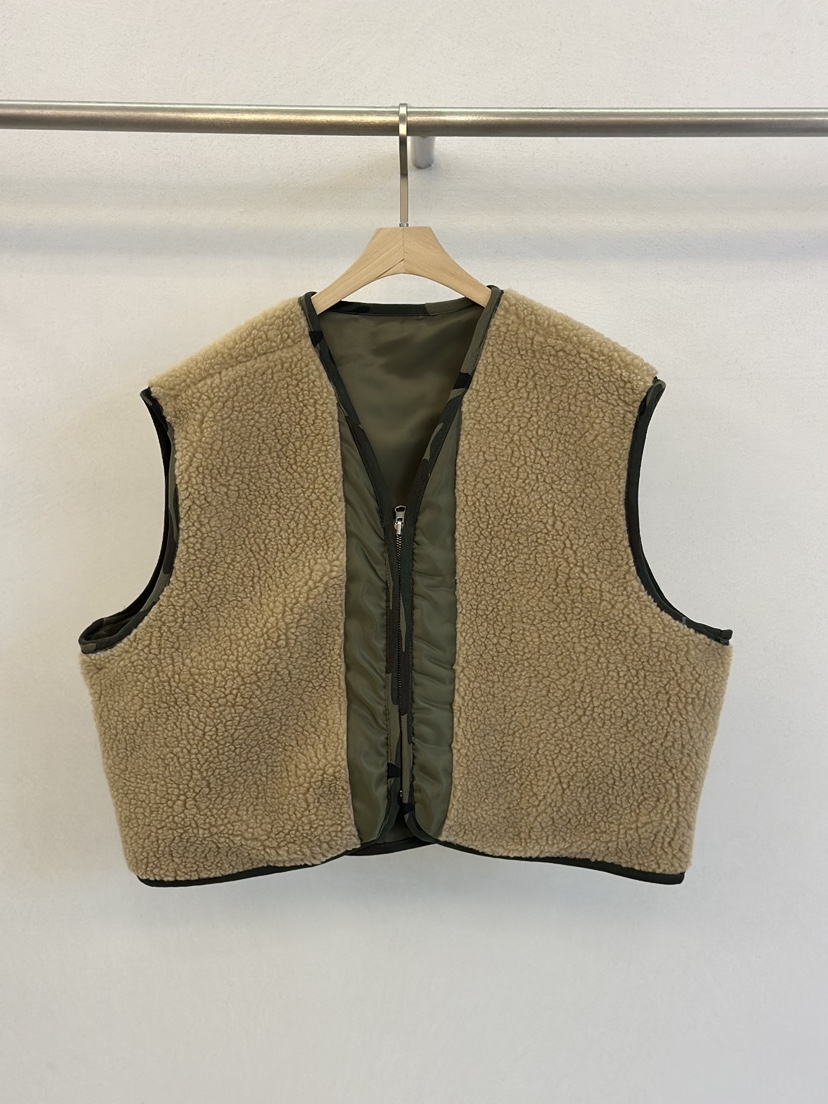 FORM東大門㊣實拍女士新款時尚人氣真品25秋冬推薦馬甲里外穿FORM馬甲