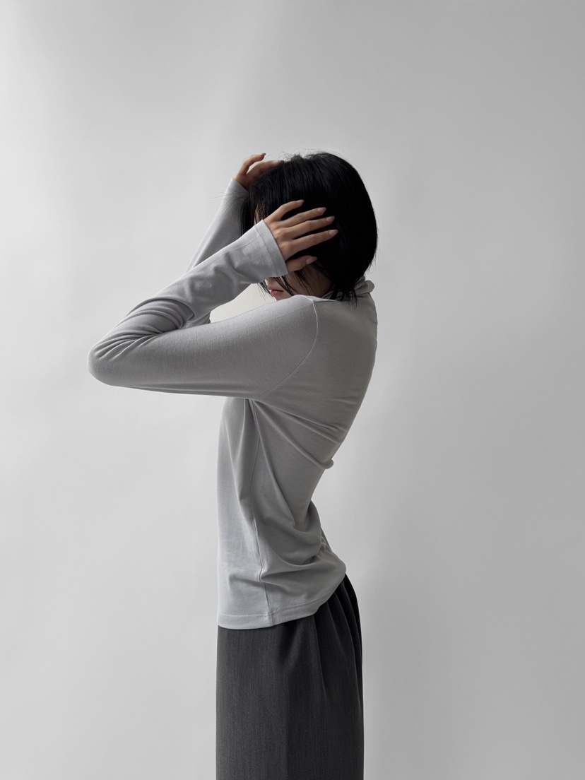 YIKHO STYLE東大門㊣直郵女裝新款時尚職業熱賣推薦長袖T恤YIKHO STYLE長袖T恤