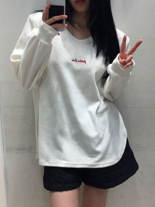 mars東大門㊣直郵女士新款熱賣時尚推薦真品長袖T恤刺繡絲絨mars長袖T恤圖色2