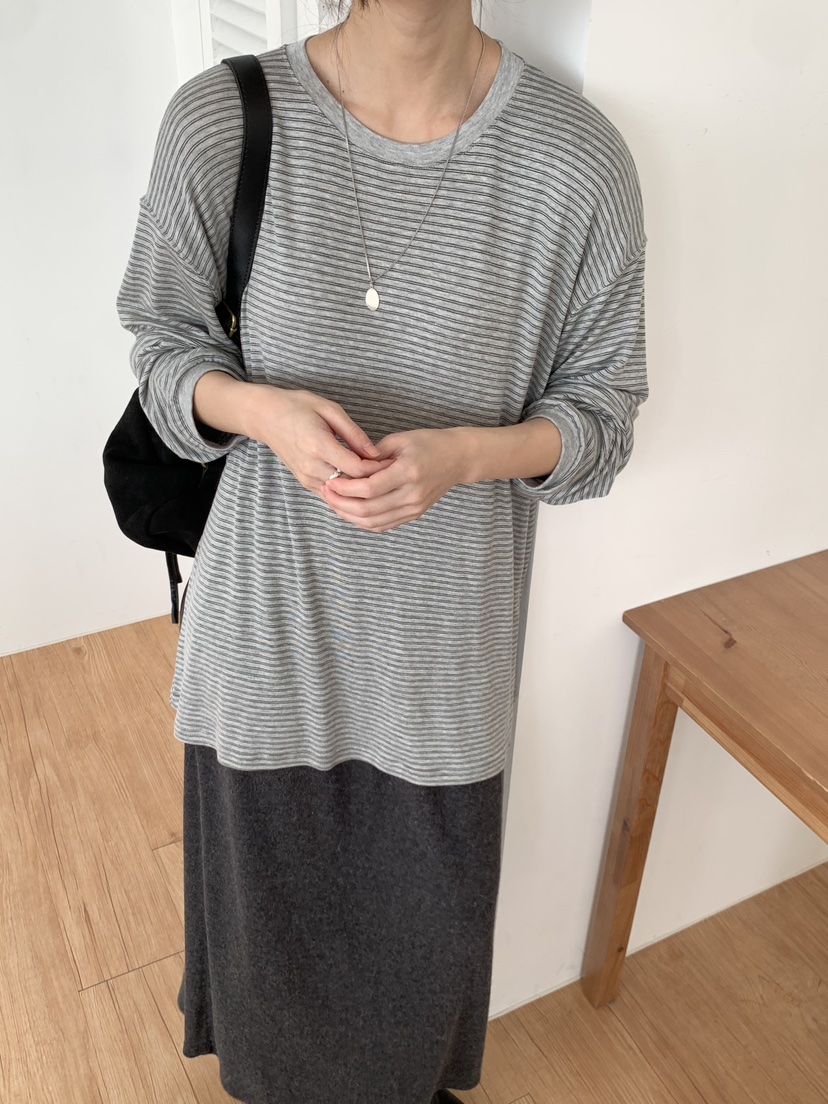 PLANTS ON GRAY東大門㊣直郵女士新款25秋冬推薦職業長袖T恤PLANTS ON GRAY長袖T恤