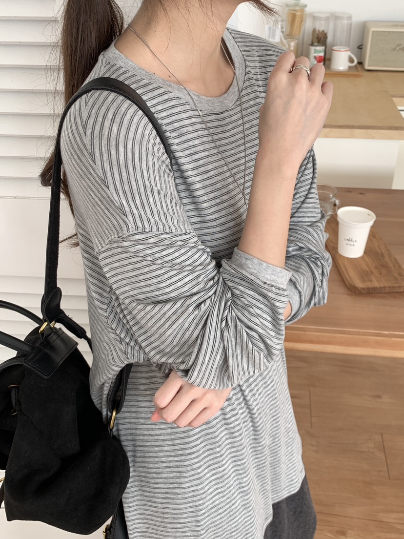 PLANTS ON GRAY東大門㊣直郵女士新款25秋冬推薦職業長袖T恤PLANTS ON GRAY長袖T恤