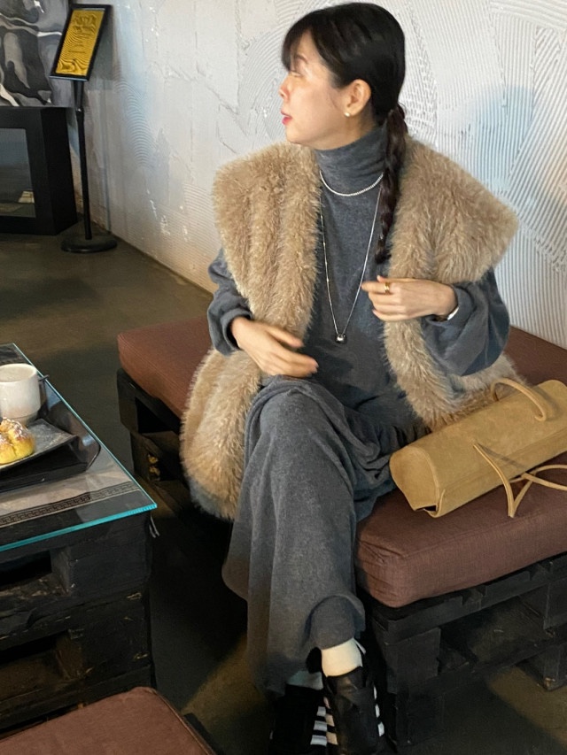 PLANTS ON GRAY東大門㊣代購女士新款熱賣時尚推薦人氣馬甲PLANTS ON GRAY馬甲