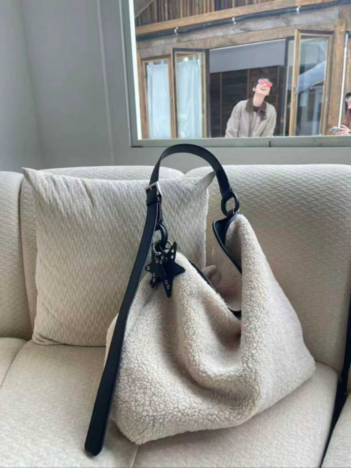 TROUVAILLE東大門㊣直郵女裝新款25秋冬人氣時尚單肩斜跨包TROUVAILLE單肩/斜跨包