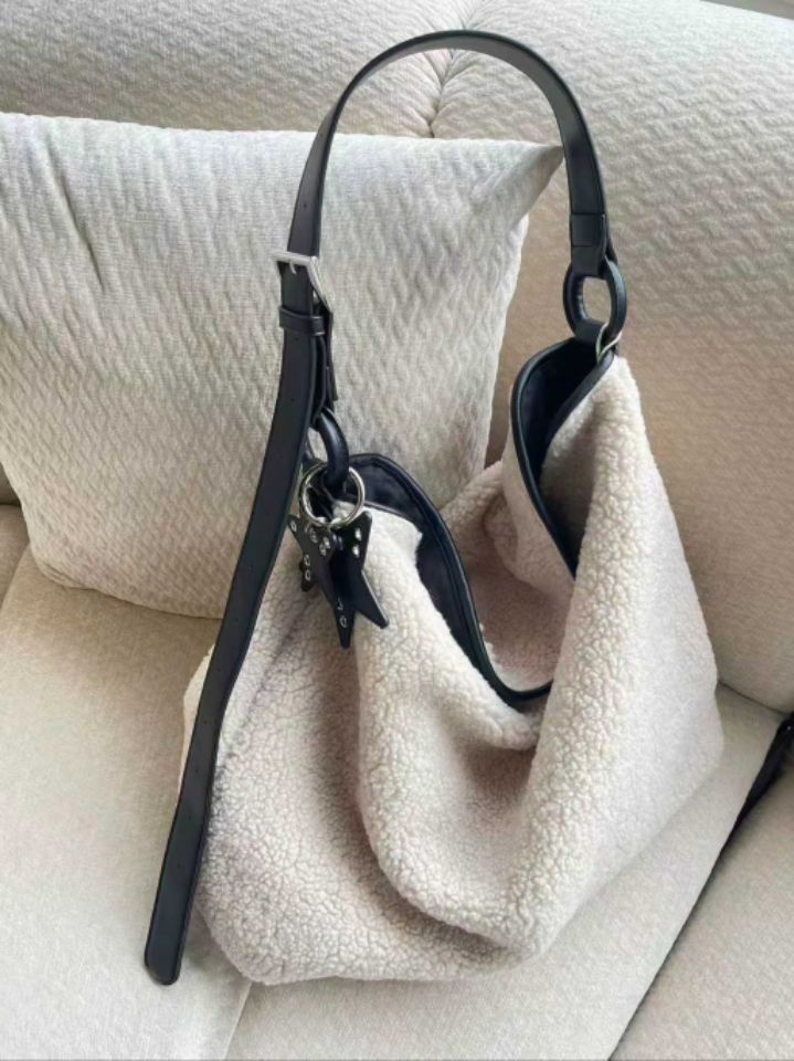 TROUVAILLE東大門㊣直郵女裝新款25秋冬人氣時尚單肩斜跨包TROUVAILLE單肩/斜跨包