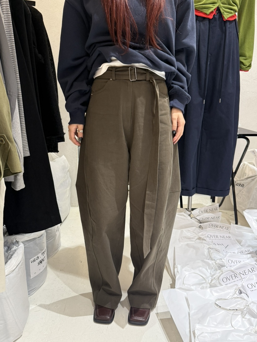 OVER NEAR韓國直郵㊣女裝新款推薦25秋冬人氣休閑褲含腰帶OVER NEAR休閑褲圖色1