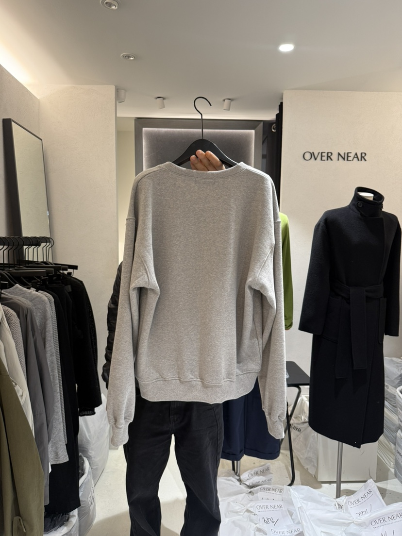 OVER NEAR東大門㊣直郵女士新款職業推薦真品25秋冬人氣衛衣OVER NEAR衛衣