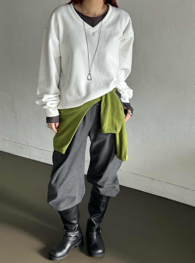 OVER NEAR東大門㊣直郵女士新款職業推薦真品25秋冬人氣衛衣OVER NEAR衛衣