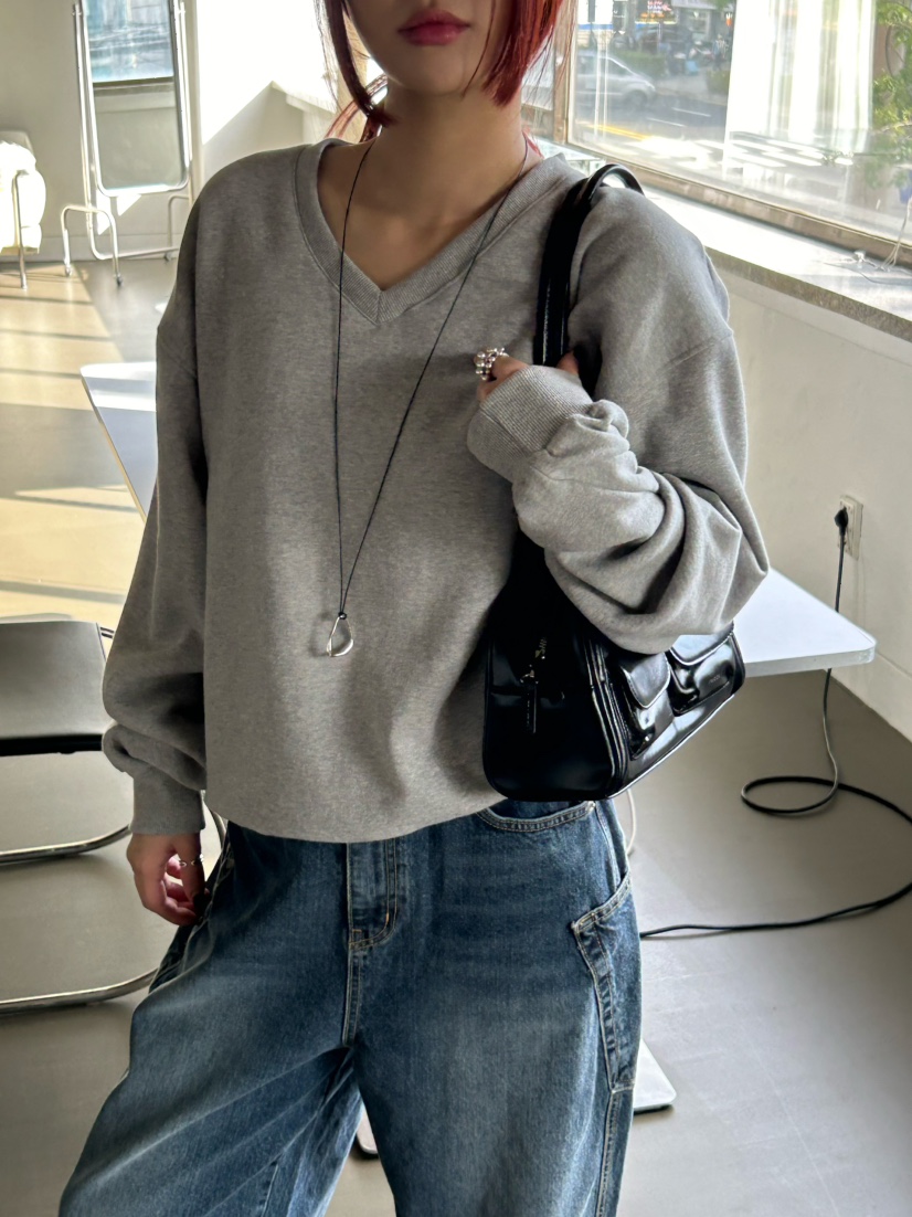 OVER NEAR東大門㊣直郵女士新款職業推薦真品25秋冬人氣衛衣OVER NEAR衛衣