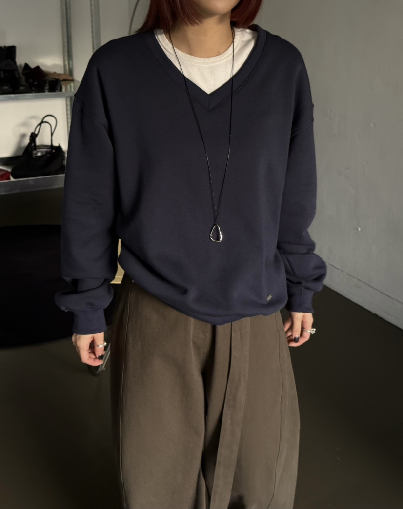 OVER NEAR東大門㊣直郵女士新款職業推薦真品25秋冬人氣衛衣OVER NEAR衛衣