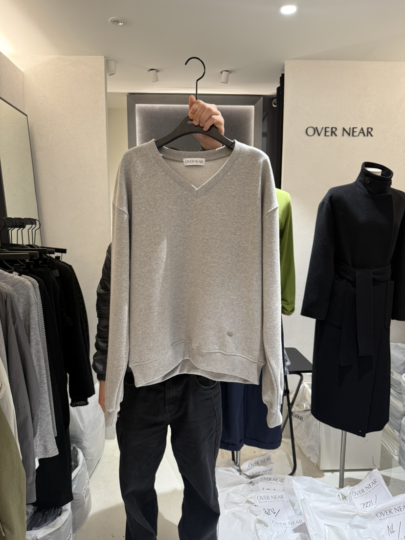 OVER NEAR東大門㊣直郵女士新款職業推薦真品25秋冬人氣衛衣OVER NEAR衛衣圖色1