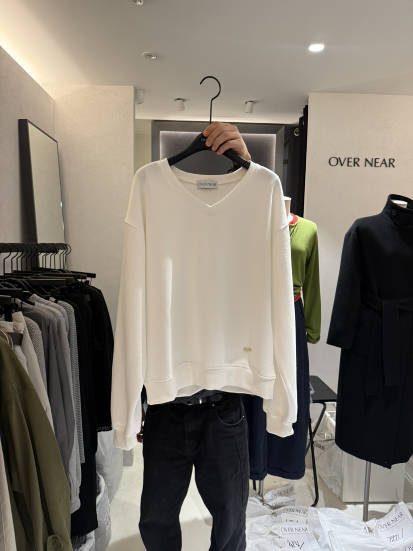 OVER NEAR東大門㊣直郵女士新款職業推薦真品25秋冬人氣衛衣OVER NEAR衛衣圖色2