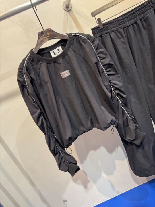 1.3東大門㊣直郵女裝新款25秋冬熱賣人氣真品職業套裝褶皺1.3套裝