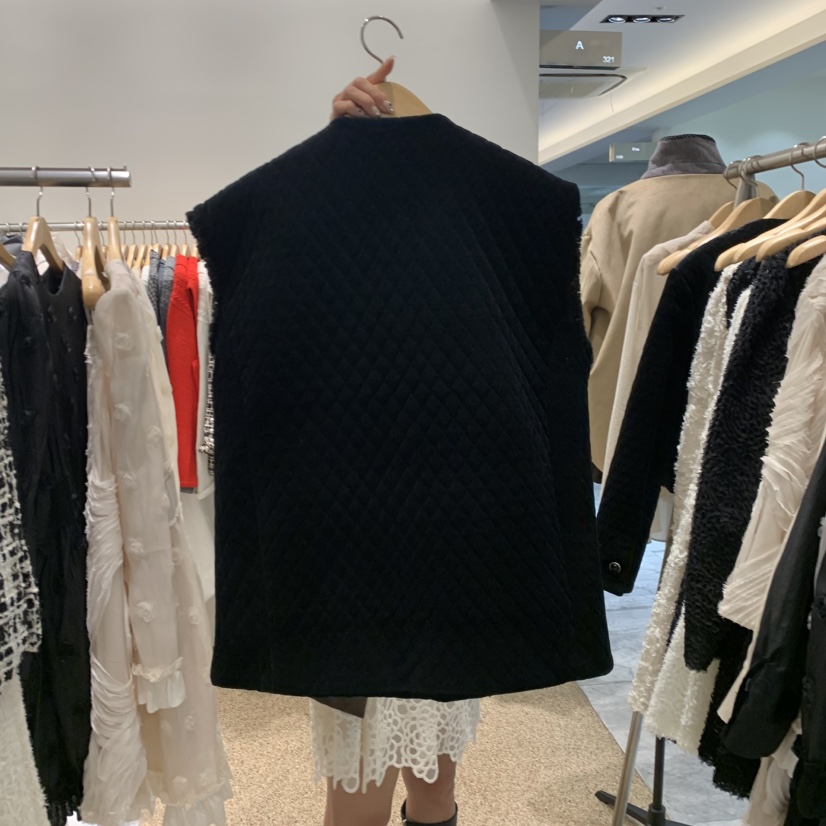 A東大門㊣直郵女裝新款休閑人氣推薦真品馬甲不含內搭天鵝絨A STORE馬甲