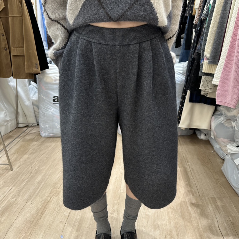 HANSUNGHYUN東大門㊣代購女裝新款時尚真品職業25秋冬短褲羊毛HANSUNGHYUN短褲圖色2