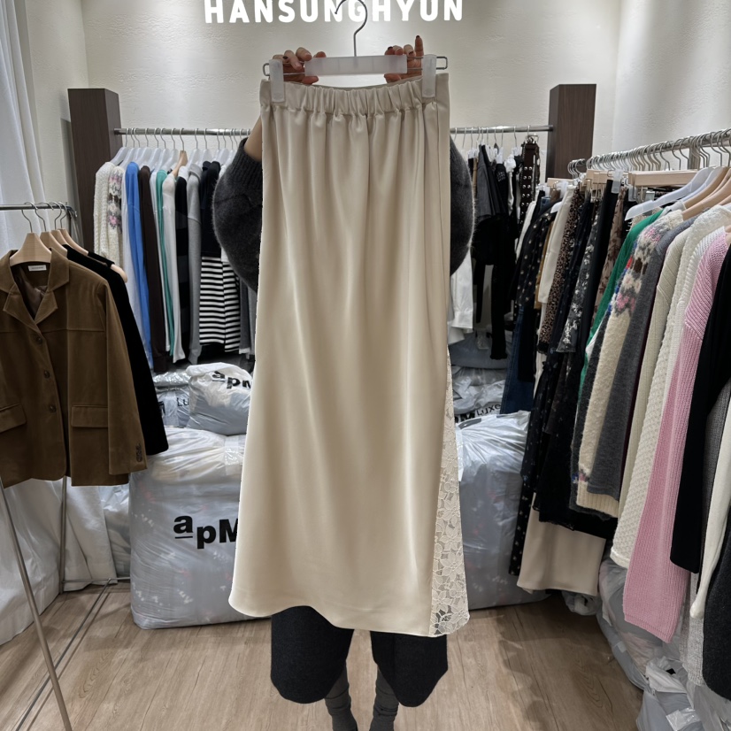 HANSUNGHYUN韓國代購㊣女士新品推薦熱賣時尚長裙蕾絲緞面長款HANSUNGHYUN長裙