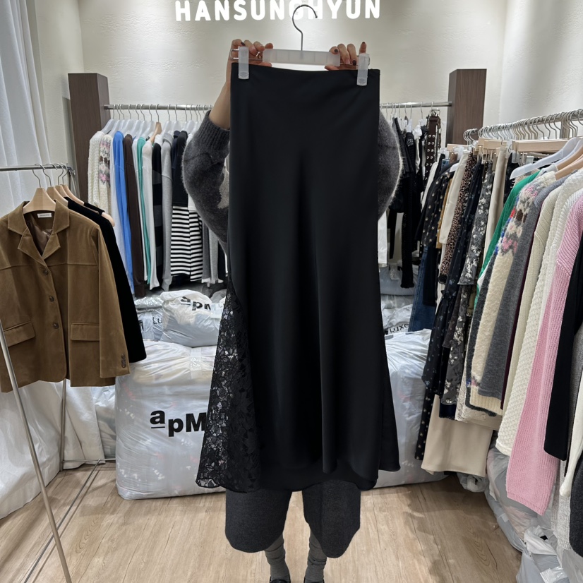 HANSUNGHYUN韓國代購㊣女士新品推薦熱賣時尚長裙蕾絲緞面長款HANSUNGHYUN長裙圖色2