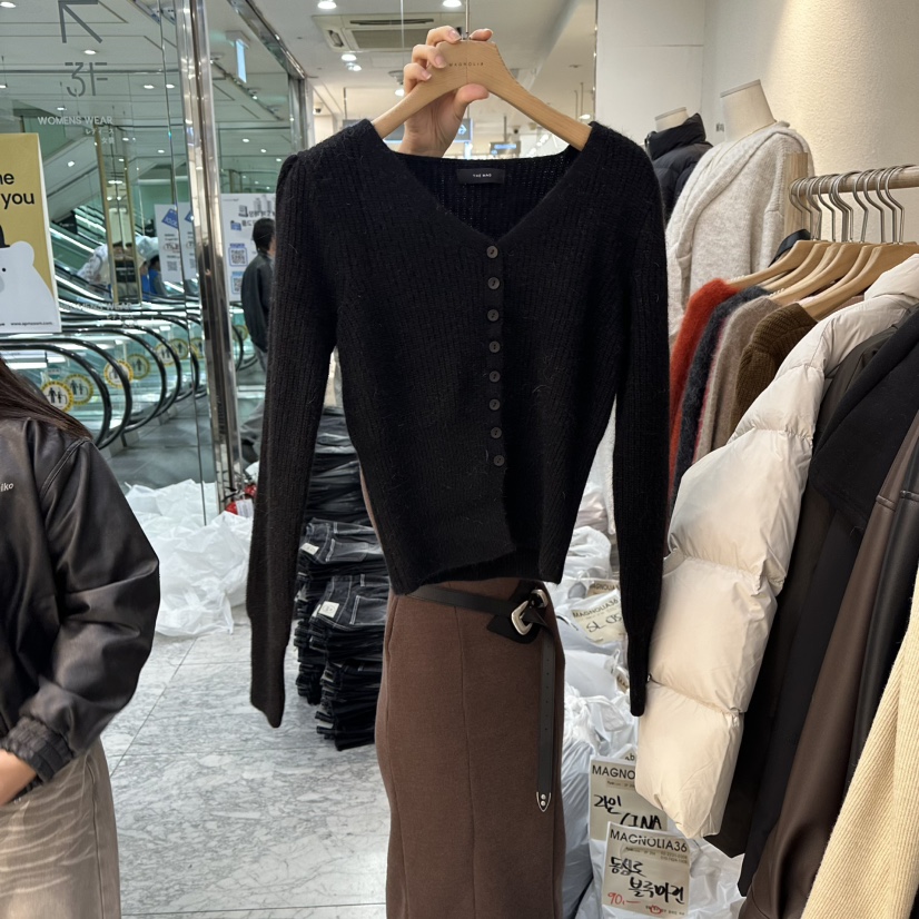 MAGNOLIA36-L韓國代購㊣女裝新款真品熱賣職業針織衫安哥拉MAGNOLIA36-L針織衫圖色4