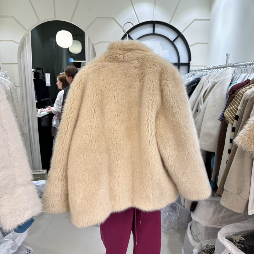 EGG IS東大門㊣實拍女士新品職業真品熱賣推薦25秋冬夾克皮草EGG IS夾克