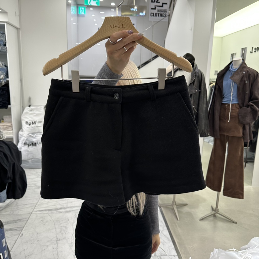 VIVEL東大門㊣代購女裝新品人氣推薦25秋冬真品職業短褲羊毛VIVEL短褲圖色2