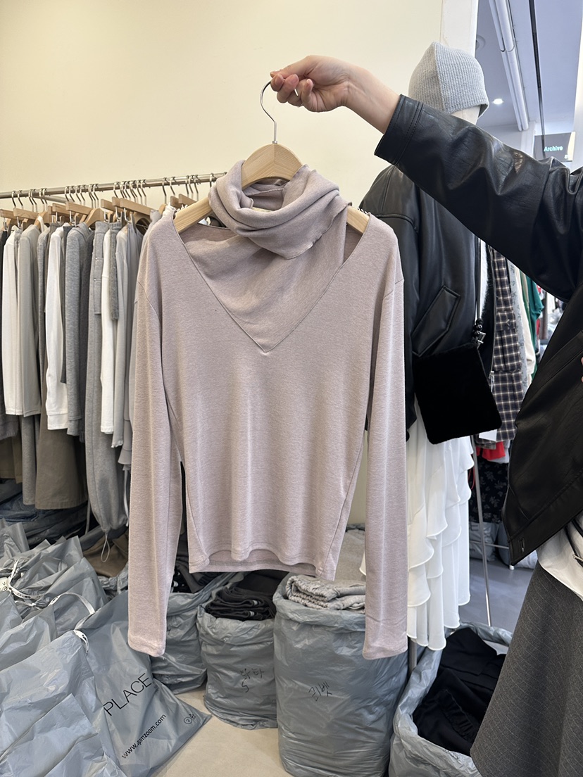 MONDAYMORING韓國代購㊣女裝新品真品熱賣人氣休閑時尚長袖T恤MONDAYMORING長袖T恤圖色2