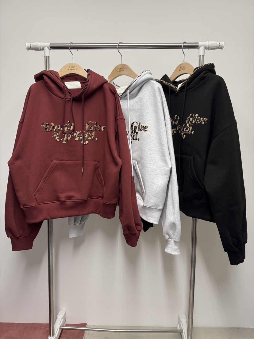 DAILY MOMENT東大門㊣代購女裝新品推薦熱賣休閑衛衣豹紋兜帽DAILY MOMENT衛衣