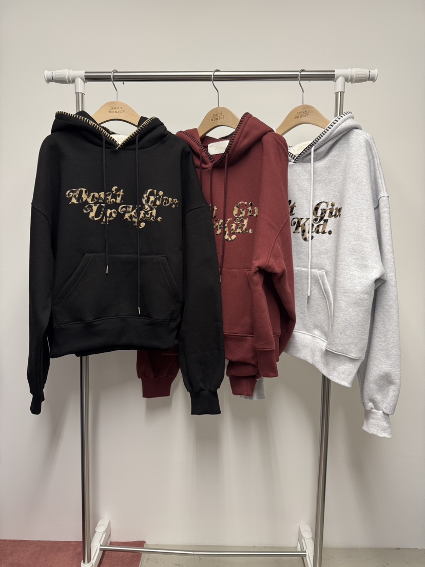 DAILY MOMENT東大門㊣代購女裝新品推薦熱賣休閑衛衣豹紋兜帽DAILY MOMENT衛衣