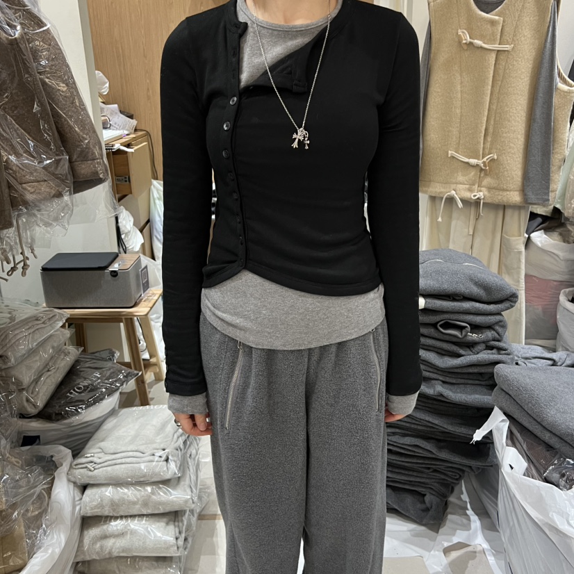 HOWFF韓國代購㊣女士新品25秋冬時尚長袖T恤不含內搭開衫紐扣HOWFF長袖T恤