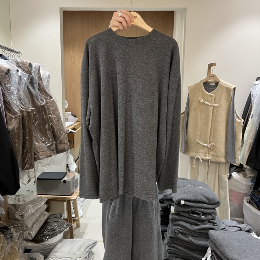 HOWFF東大門㊣直郵女裝新款人氣職業熱賣休閑25秋冬長袖T恤HOWFF長袖T恤