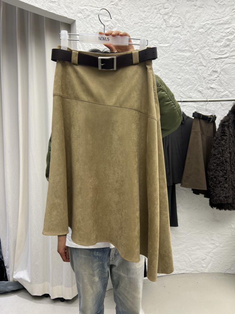 NOVUS韓國代購㊣女士新品時尚推薦半身裙中短裙不含腰帶絨面革NOVUS半身裙/中短裙