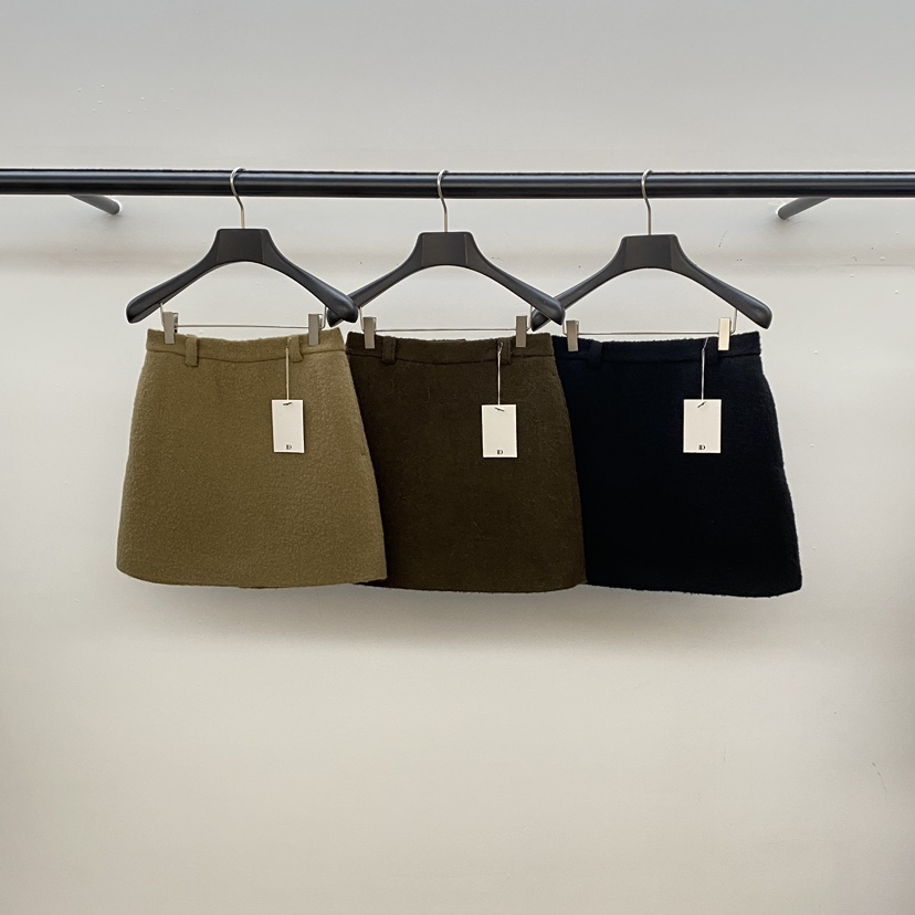 ID東大門㊣實拍女裝新款時尚推薦25秋冬職業真品人氣熱賣短裙ID短裙