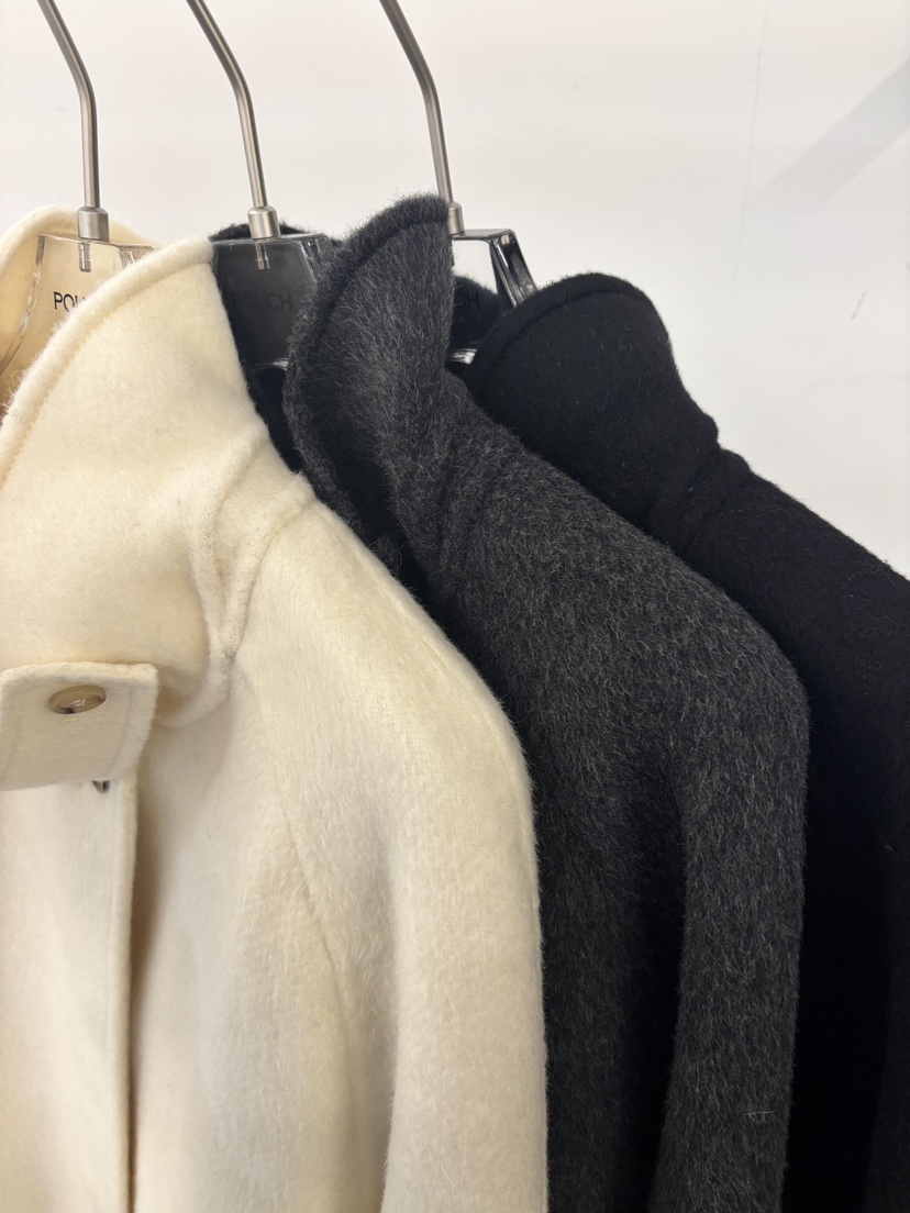 POUCH韓國代購㊣女士新品時尚人氣推薦熱賣真品短款大衣羊駝POUCH短款大衣