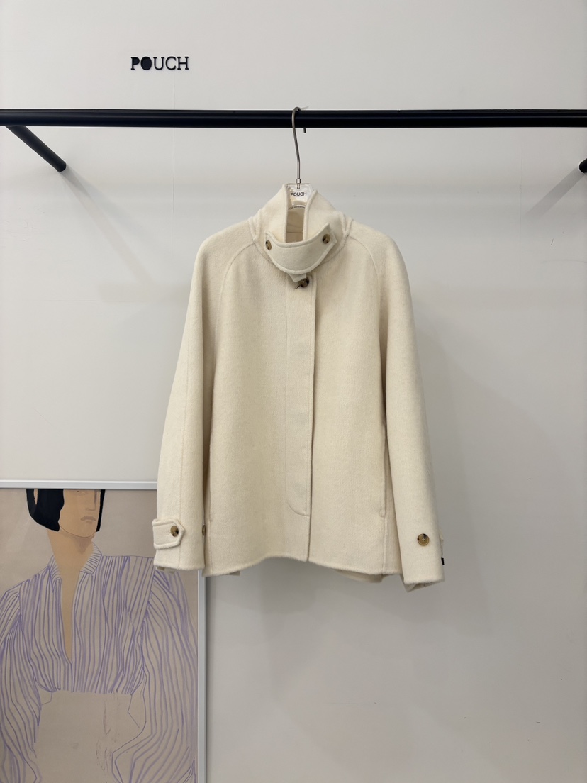 POUCH韓國代購㊣女士新品時尚人氣推薦熱賣真品短款大衣羊駝POUCH短款大衣