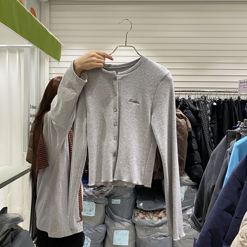 BRICKLANE韓國直郵㊣女士新品推薦真品人氣熱賣時尚長袖T恤BRICKLANE長袖T恤圖色2