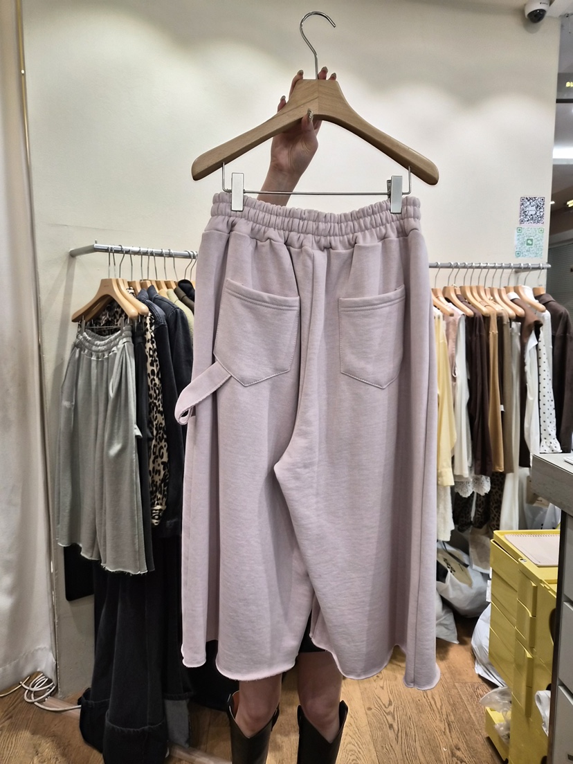 AUVERFIT東大門㊣代購女裝新款真品人氣職業25秋冬熱賣短褲AUVERFIT短褲