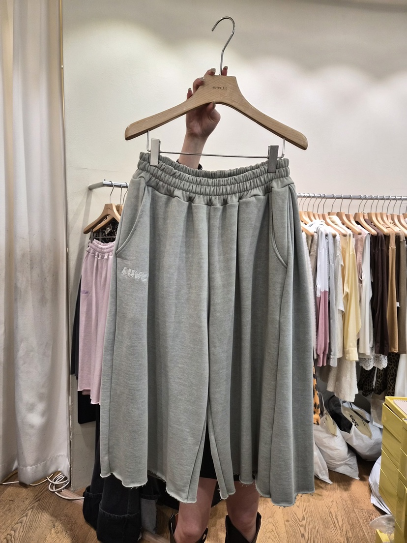 AUVERFIT東大門㊣代購女裝新款真品人氣職業25秋冬熱賣短褲AUVERFIT短褲圖色2