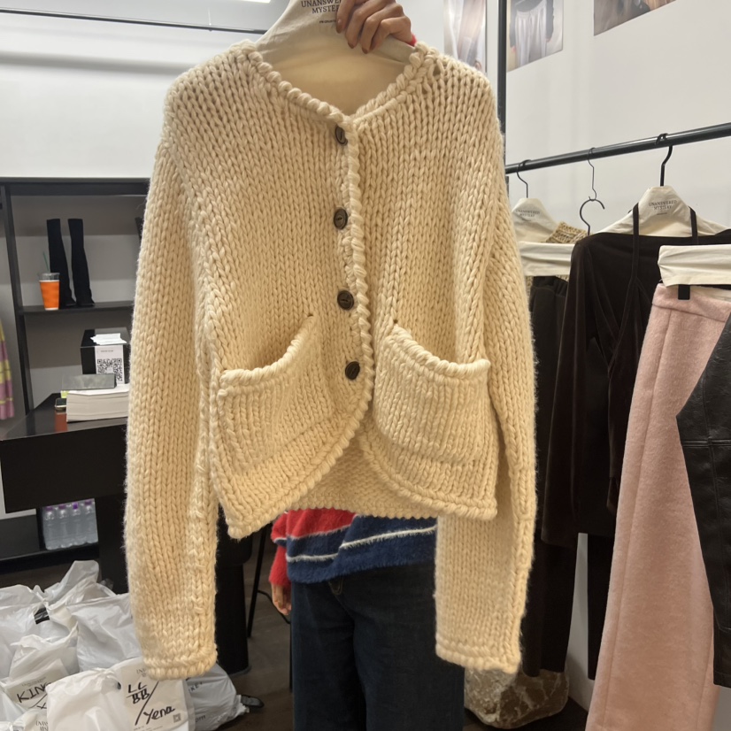 UNANSWERED-MYSTERY東大門㊣直郵女裝新品熱賣毛衣手工開衫UNANSWERED-MYSTERY毛衣