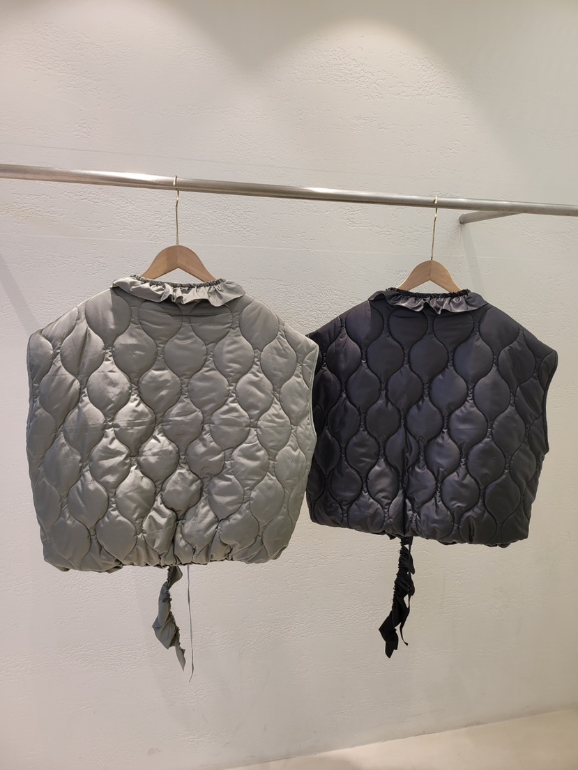 THE OTHER東大門㊣代購女裝新品時尚人氣25秋冬馬甲蕾絲絎縫THE OTHER馬甲