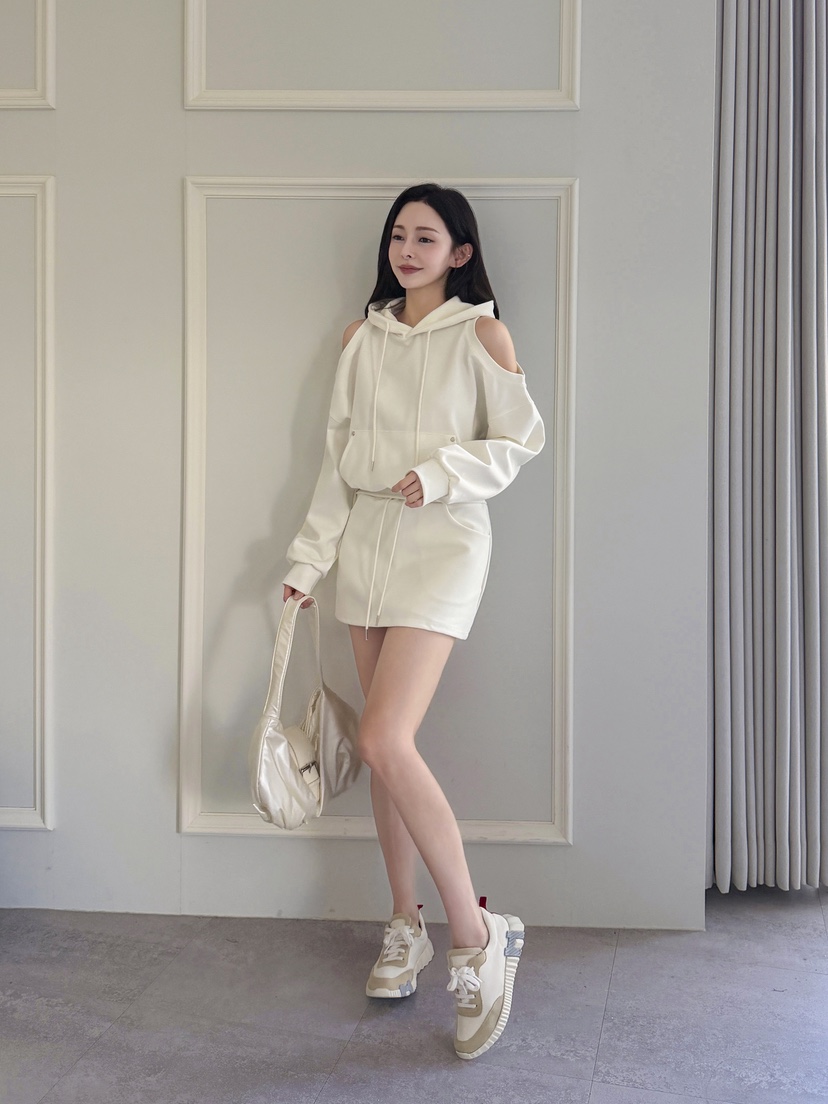 CLOTH東大門㊣直郵女士新款真品人氣推薦套裝連帽衫套裝開衩CLOTH套裝