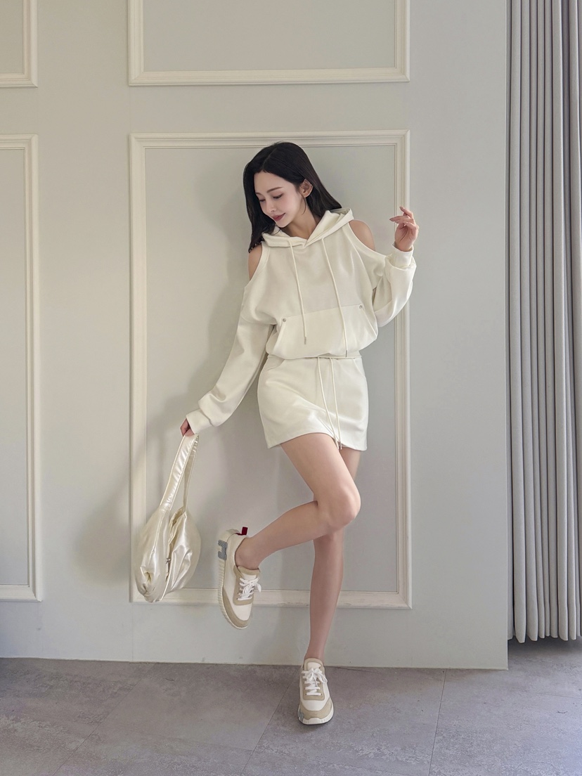 CLOTH東大門㊣直郵女士新款真品人氣推薦套裝連帽衫套裝開衩CLOTH套裝