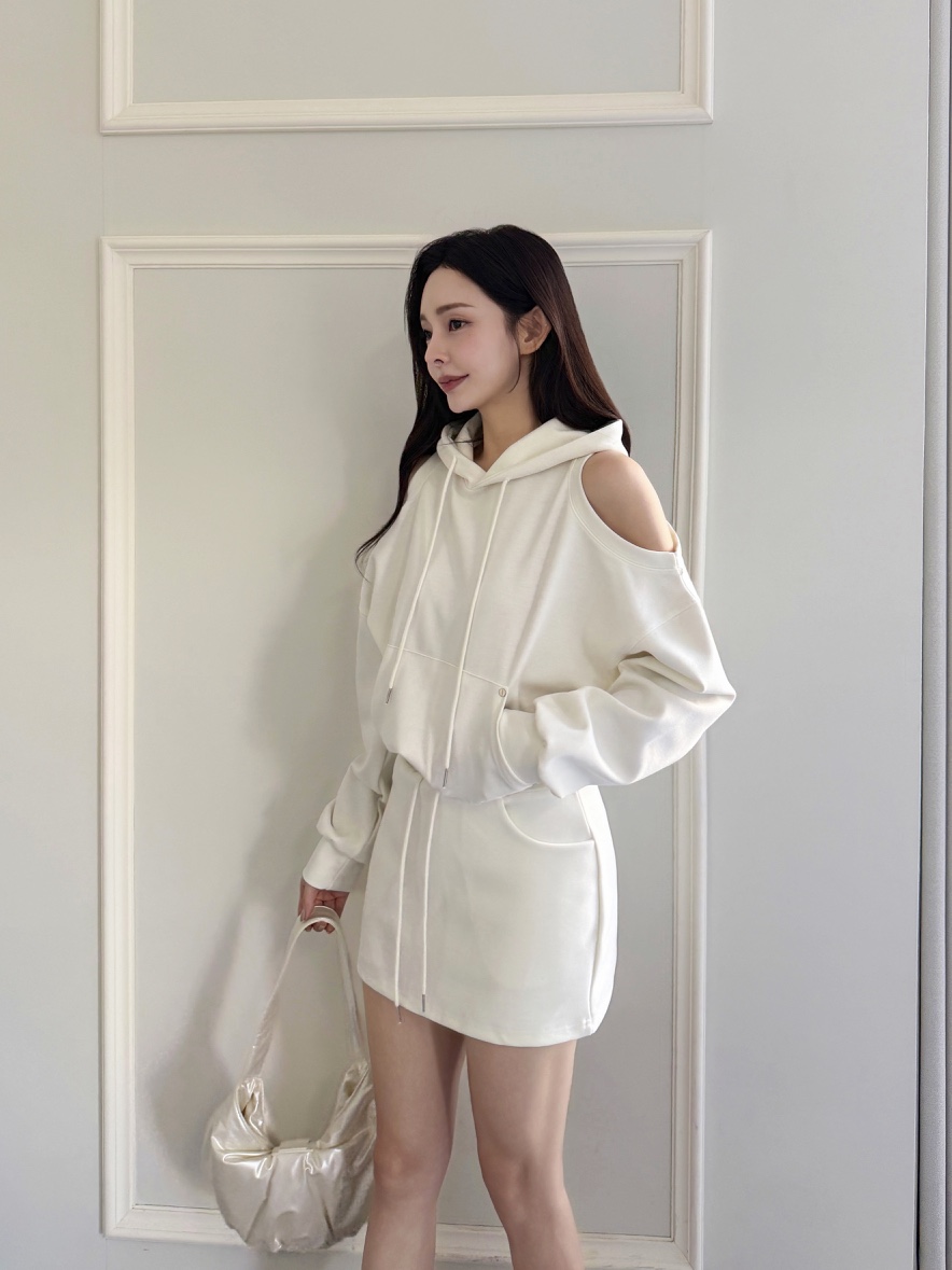 CLOTH東大門㊣直郵女士新款真品人氣推薦套裝連帽衫套裝開衩CLOTH套裝