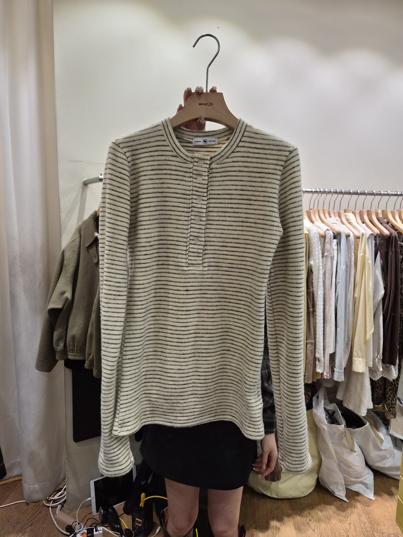 AUVERFIT東大門㊣直郵女士新品職業時尚針織衫安哥拉單排扣AUVERFIT針織衫