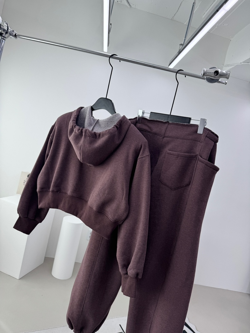 RED-A東大門㊣實拍女士新品時尚真品職業推薦人氣衛衣拉鏈RED-A衛衣