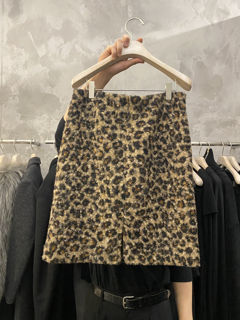 THE VETIVER-A韓國直郵㊣女士新款人氣時尚熱賣職業推薦短裙VETIVER短裙