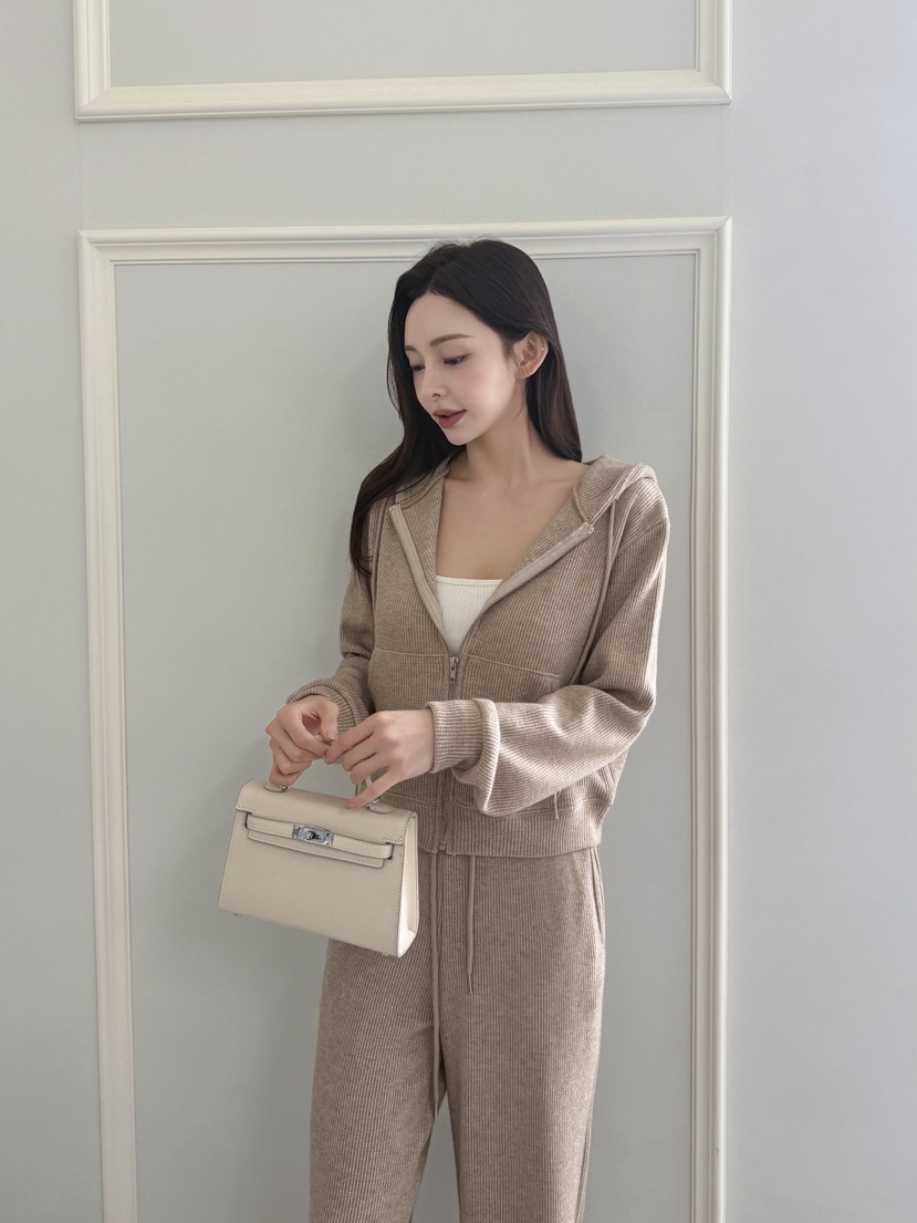 CLOTH韓國直郵㊣女裝新款推薦熱賣休閑人氣25秋冬真品套裝套裝CLOTH套裝