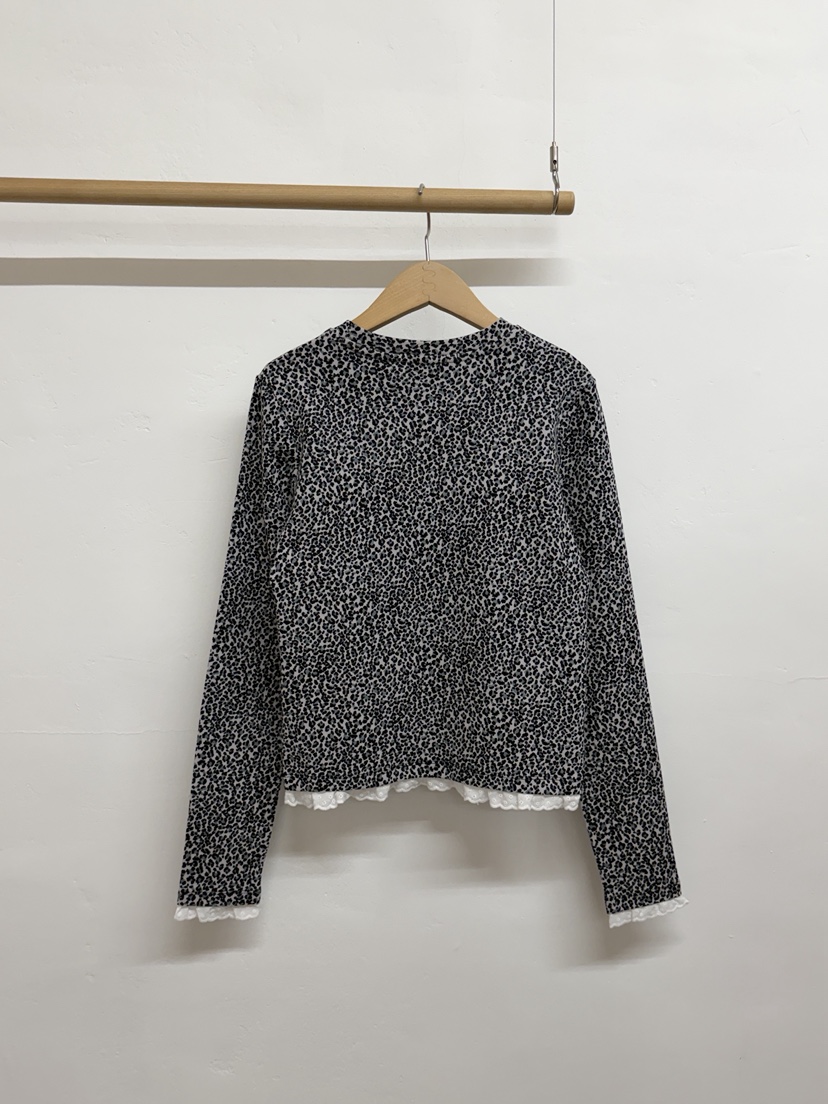 MORE THAN-P東大門㊣實拍女裝新款25秋冬熱賣人氣長袖T恤MORE THAN長袖T恤